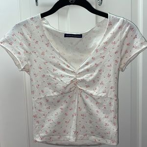 Brandy Melville cropped white tee